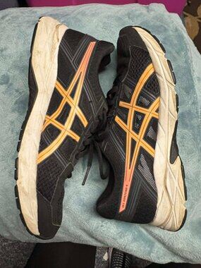 black and orange Asics GEL-Contend 4 running shoes Women size 7.5